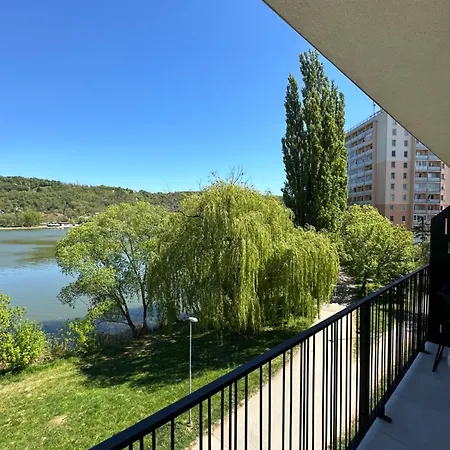 Luxusné Nad Jazerom Apartmán